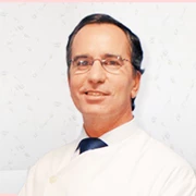 imagem do Pediatra Paulo Oom